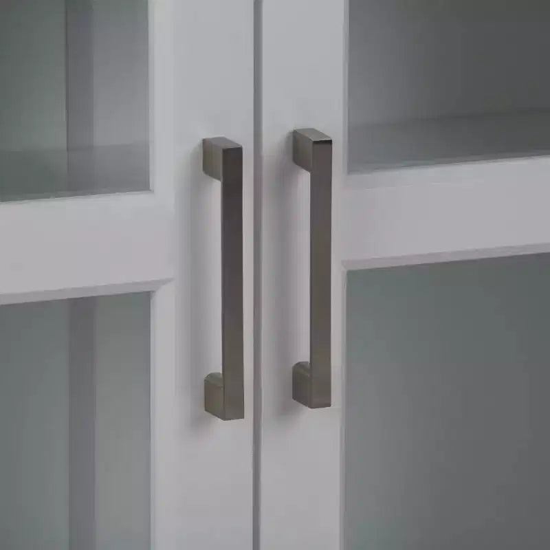 Armoire murale de salle de bain à deux portes Hayes avec niches blanches - WyndenHall