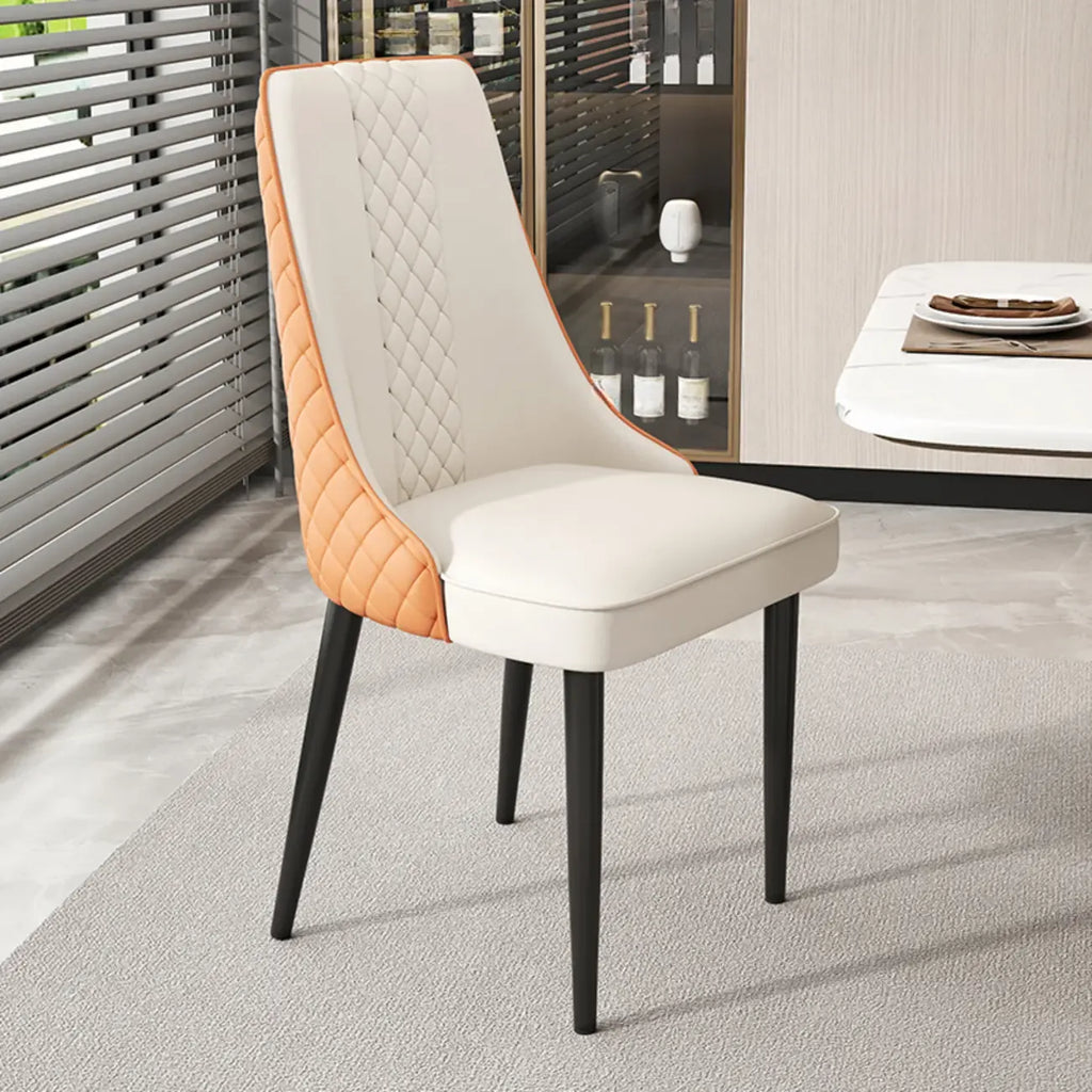 Chaise de salle à manger en similicuir avec haut dossier et accoudoirs inclinés