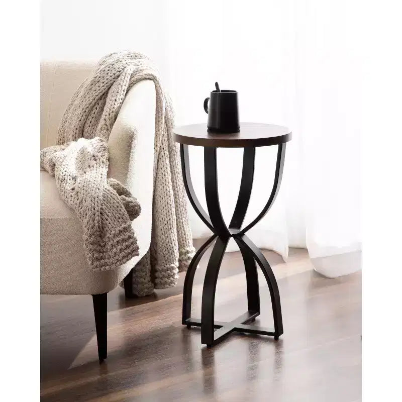 Table d'appoint ronde Kate and Laurel Ullot