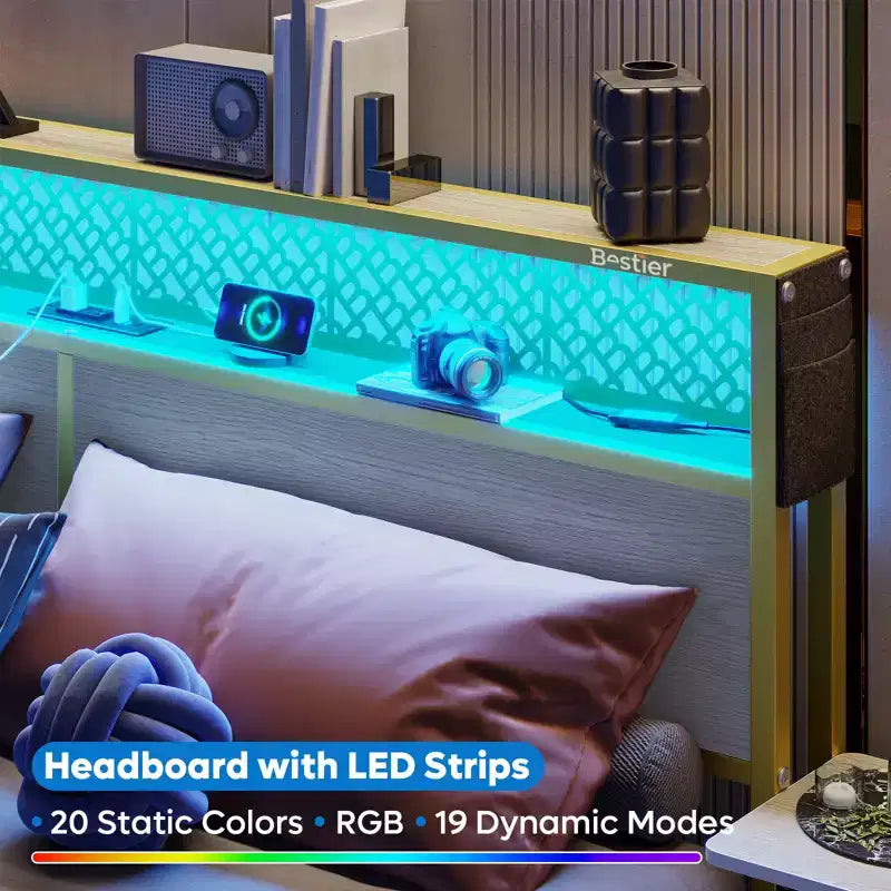 Cadre de lit plateforme King Size Bestier avec étagères de chevet pliables en bois et tête de lit de rangement LED avec station de charge