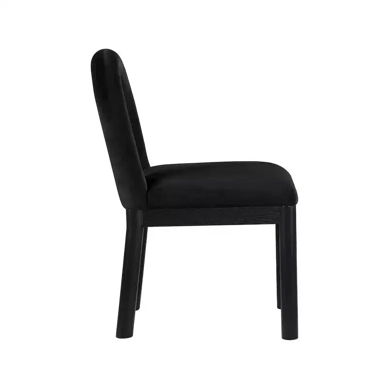 Meridian Furniture, Chaise de salle à manger en velours Conrad