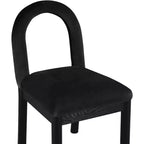 Meridian Furniture, Chaise de salle à manger en velours Conrad