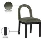 Meridian Furniture, Chaise de salle à manger en velours Conrad