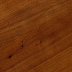 Table d'appoint à bords festonnés