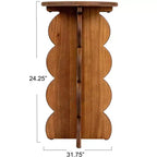 Table d'appoint à bords festonnés
