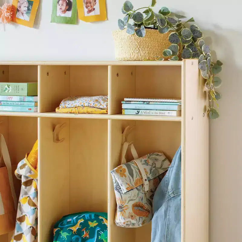 Casier de rangement en bois Guidecraft EdQ à 5 sections avec banc pour salle de classe, organisateur de casiers pour enfants avec étagères et crochets pour manteaux