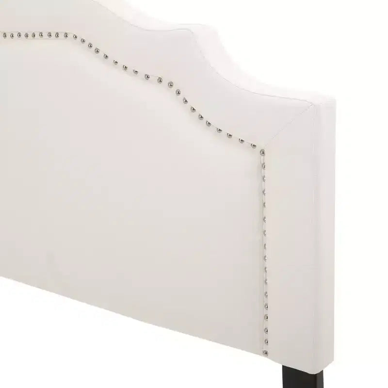Tête de lit biseautée double/grand lit Charell en tissu d'ameublement contemporain GDFStudio