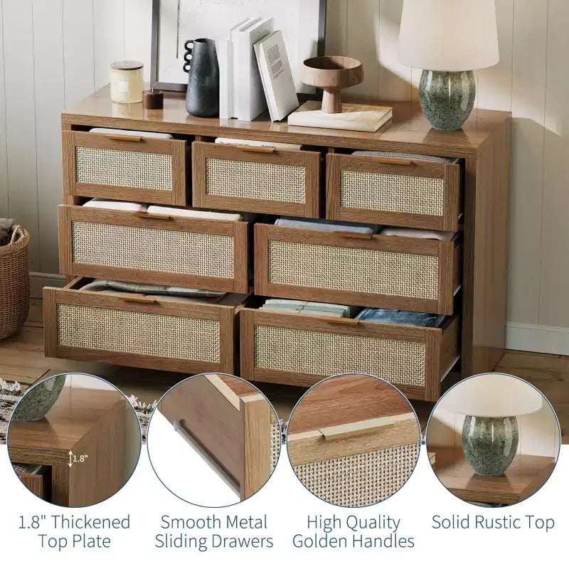 Commode en rotin 53" pour chambre à coucher, chiffonnier bohème à 7 tiroirs, grand meuble de rangement pour vêtements, meuble d'appoint en bois avec poignées métalliques