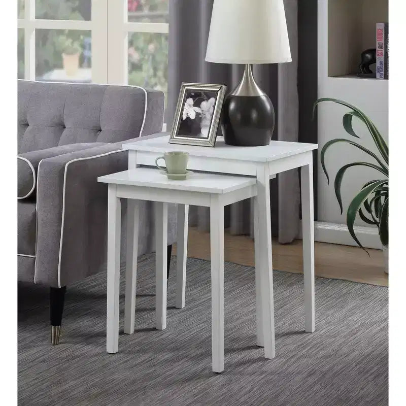 HomeStock Table d'appoint rectangulaire de 26,25 po H en bois blanc 1 pièce