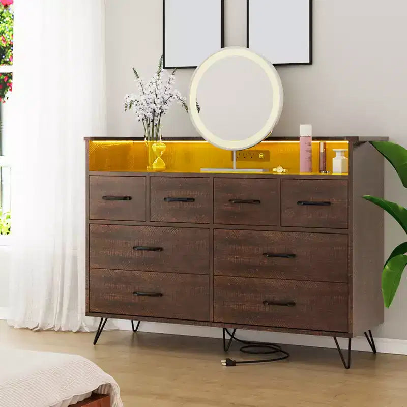 Commode 8 tiroirs, Meuble TV de chambre avec lumières LED et prise de courant, Grande commode pour couloir, salon, entrée