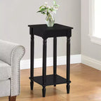 Table d'appoint Belmont HomeStock avec étagère, table d'appoint à deux niveaux avec pieds sculptés pour salon, chambre ou coin lecture