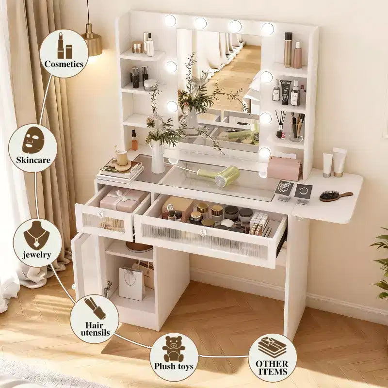 La coiffeuse blanche Dyonery est équipée d'un miroir et d'une lampe de bureau, et dispose d'un port de chargement USB. Elle comporte des armoires et des tiroirs.