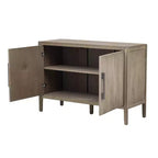 Buffet/armoire de rangement en bois avec deux poignées métalliques et deux portes, adapté aux couloirs, aux entrées et aux salons.