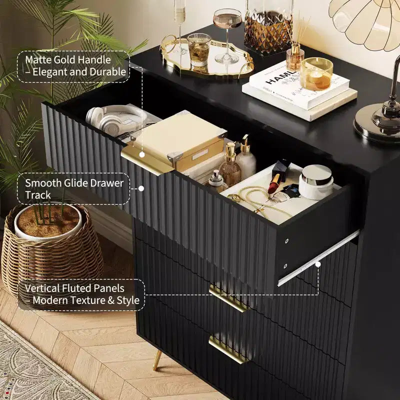 Commode moderne cannelée à 5 tiroirs de 121 cm de haut, chêne naturel, poignées dorées, plateau de 90 kg, anti-basculement, étanche, rangement d'appoint pour chambre/couloir