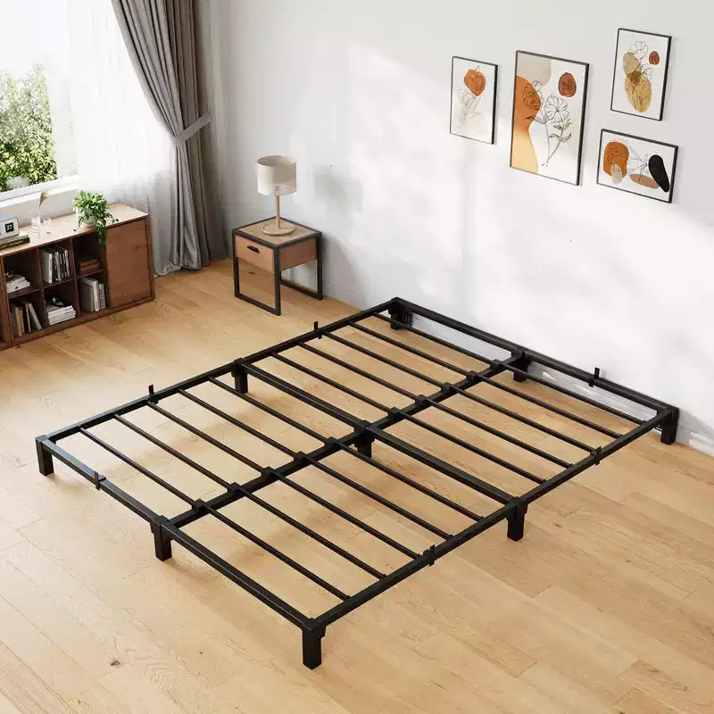 Cadre de lit métallique King Size 8 pouces, plateforme profil bas avec base de matelas robuste, montage facile sans bruit, pas besoin de sommier.