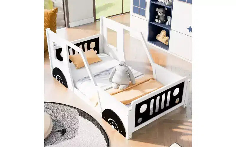 Lit de sol TUYOHW jumeau, Cadre de lit plateforme classique en forme de voiture avec roues décoratives et portes latérales, Lit enfant en bois de pin robuste, Lit pour tout-petits