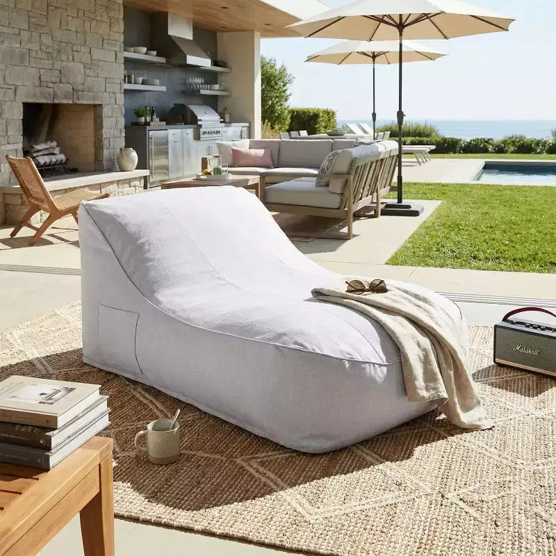 Lit de repos de jardin moderne Christopher Knight Home Kai Bean Bag