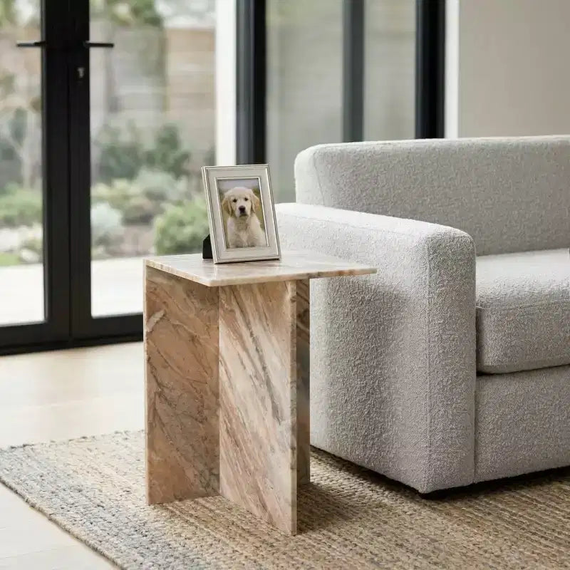 Table d'appoint chic, guéridon ou petite table de chevet pour la décoration intérieure - Table d'appoint carrée en marbre parfaite pour la décoration de la chambre ou du salon