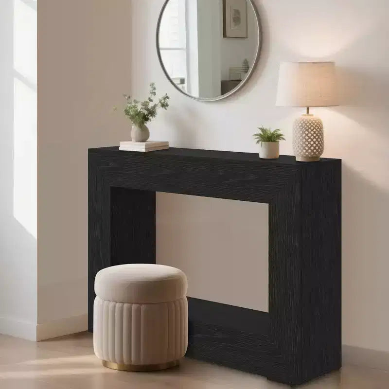 Console d'entrée de style ferme rustique avec étagères de rangement, étroite et rectangulaire, adaptée aux salons, couloirs, halls d'entrée et derrière les canapés.