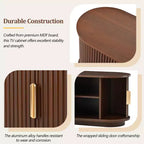 Meuble TV en bois GDFStudio Roy Farmhouse avec porte coulissante à tambour et rangement réglable