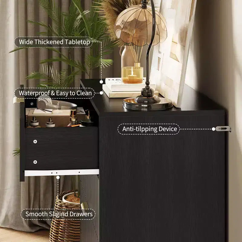 Armoire de chambre à quatre tiroirs - armoire à motifs ondulés, armoire de rangement moderne sur pied, table de chevet fine