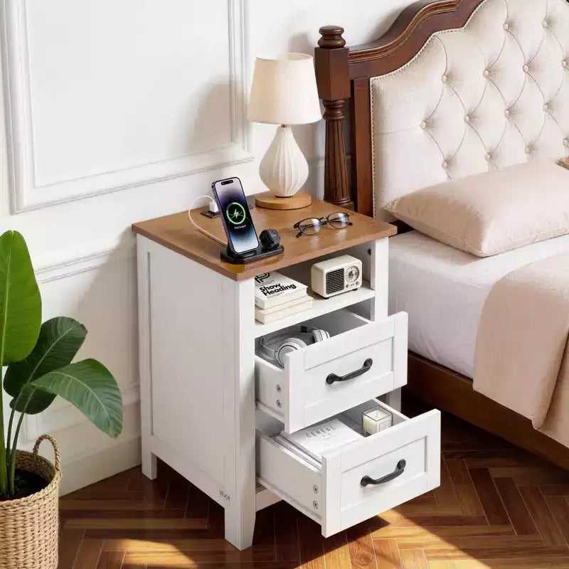 Tables de chevet de ferme VEVOR, avec station de charge, lot de 2, tables d'appoint avec 2 tiroirs et étagère ouverte, armoires de rangement de chevet, avec port USB, blanc