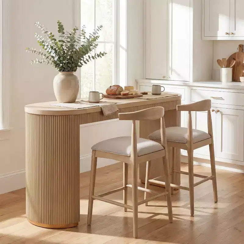 Christopher Knight Home Robert Ensemble de 3 chaises de salle à manger style ferme en bois d'hévéa rembourrées, hauteur comptoir, avec table cannelée