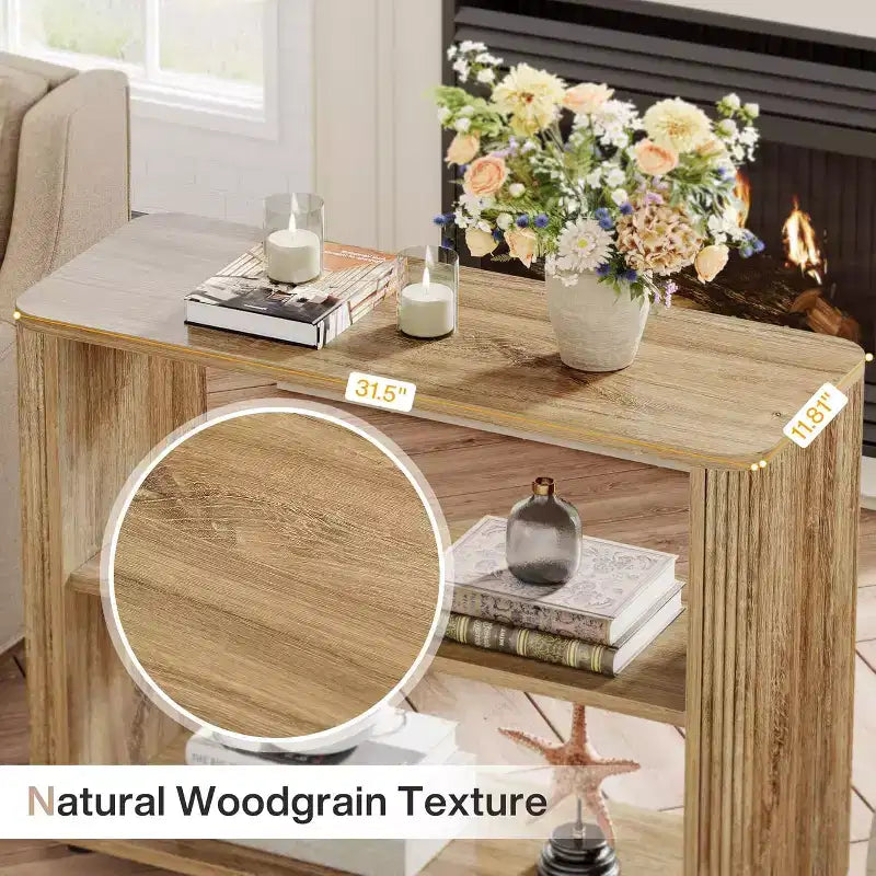 Table d'appoint étroite Lantine, Table d'appoint à 3 niveaux avec étagères de rangement, Table de chevet de style ferme pour chambre à coucher, salon, petits espaces, canapé, couleur naturelle