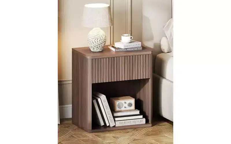 Table de chevet DEXYLLO, table de nuit en bois avec tiroir de rangement et étagère ouverte, table de chevet cannelée pour chambre à coucher, table de chevet de style Mid-Century