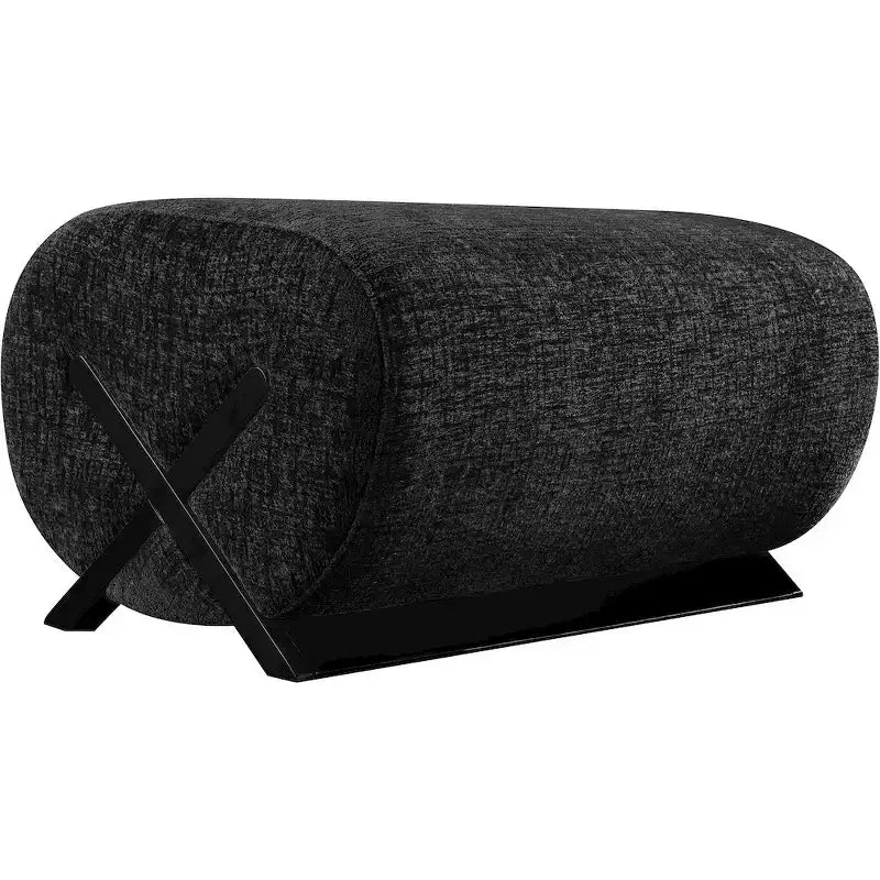 Pouf rembourré en tissu Akira Meridian Furniture