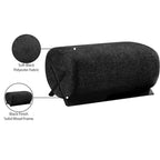 Pouf rembourré en tissu Akira Meridian Furniture