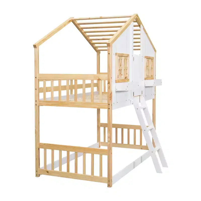 Lit superposé cabane jumeau sur jumeau avec fenêtres et portes, lit cabane en bois blanc avec échelle de sécurité et balustrades