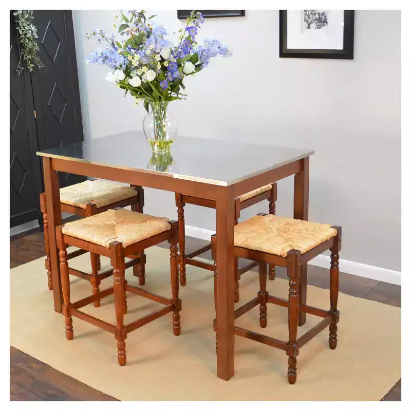 Tabouret de bar Carolina Living 24 po Turner à hauteur de comptoir Châtaignier : Structure en bois d'hévéa, assise carrée