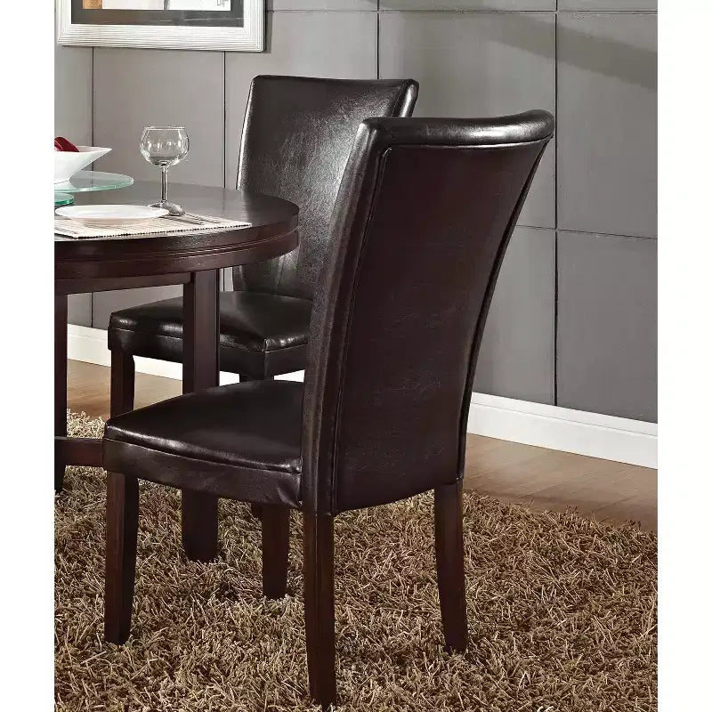 Lot de 2 chaises Talbot Parsons marron – Steve Silver : Rembourré, Aucun assemblage requis, Pieds en bois, Rembourrage en mousse