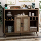 Buffet Klimar à étagères ouvertes en noyer vieilli - miBasics : Bahut Mid-century, 6 casiers à bouteilles, porte tissée
