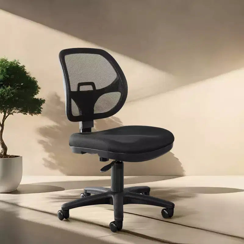 Fauteuil de bureau à dossier en maille avec siège en tissu noir - OSP Home Furnishings : Ergonomique, pivotant, hauteur réglable