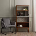 Étagère Kingston 58 po avec dessus imitation marbre et pieds en bois massif Noyer - Teamson Home : Rangement de style Mid-Century, 4 étagères ouvertes