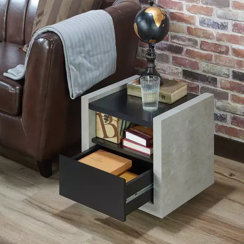 24/7 Shop At Home Table d'appoint industrielle Briggin noire : Étagère de rangement, Glissières métalliques, Cadre en MDF