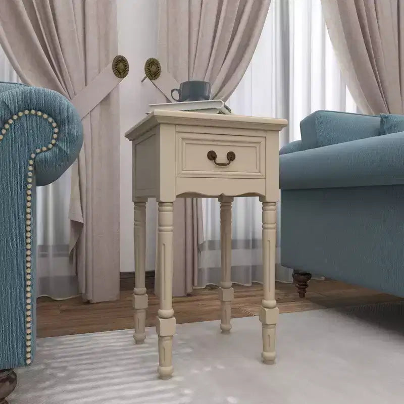 Table d'appoint traditionnelle en bois ivoire - Olivia & May