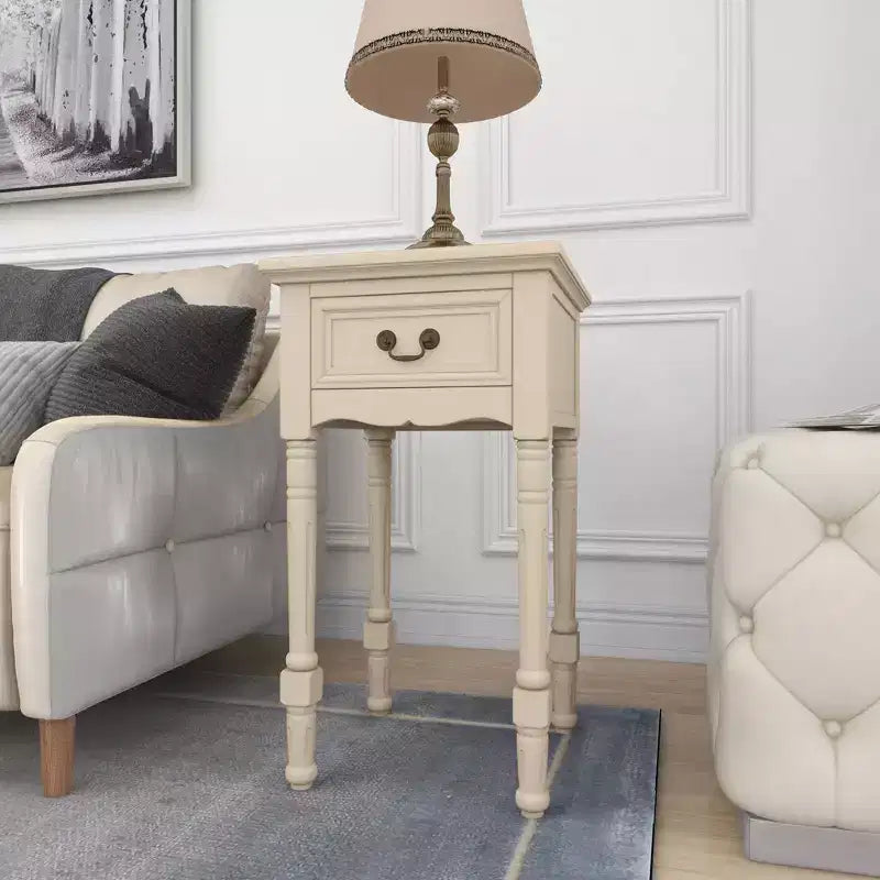 Table d'appoint traditionnelle en bois ivoire - Olivia & May