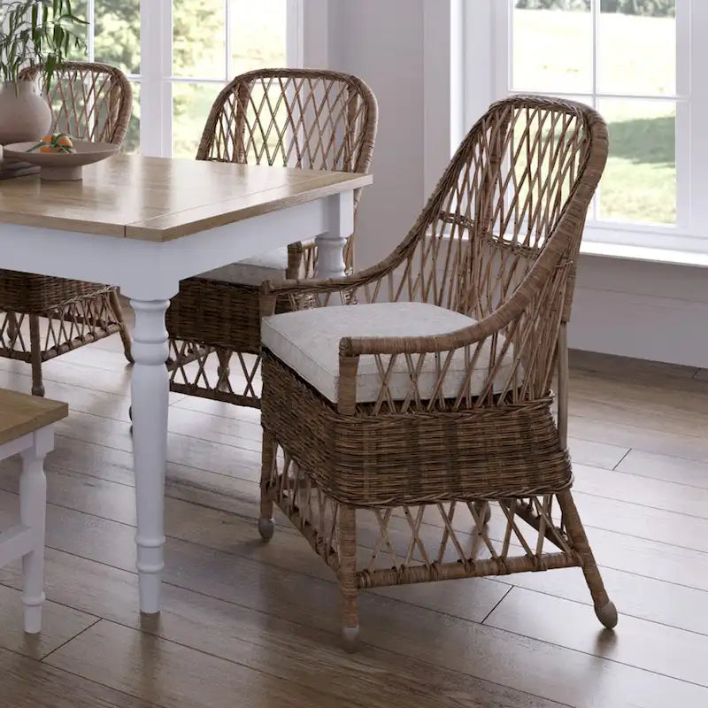 Chaise de salle à manger capitonnée en rotin curviligne Bayside par East at Main - 22x23x39