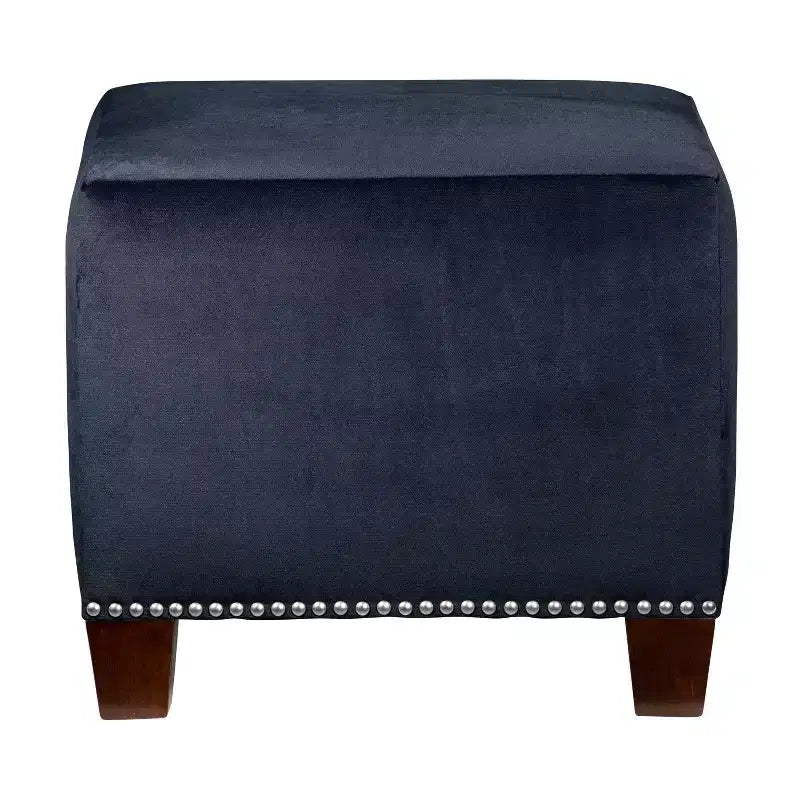 Pouf carré Skyline Furniture avec clous décoratifs