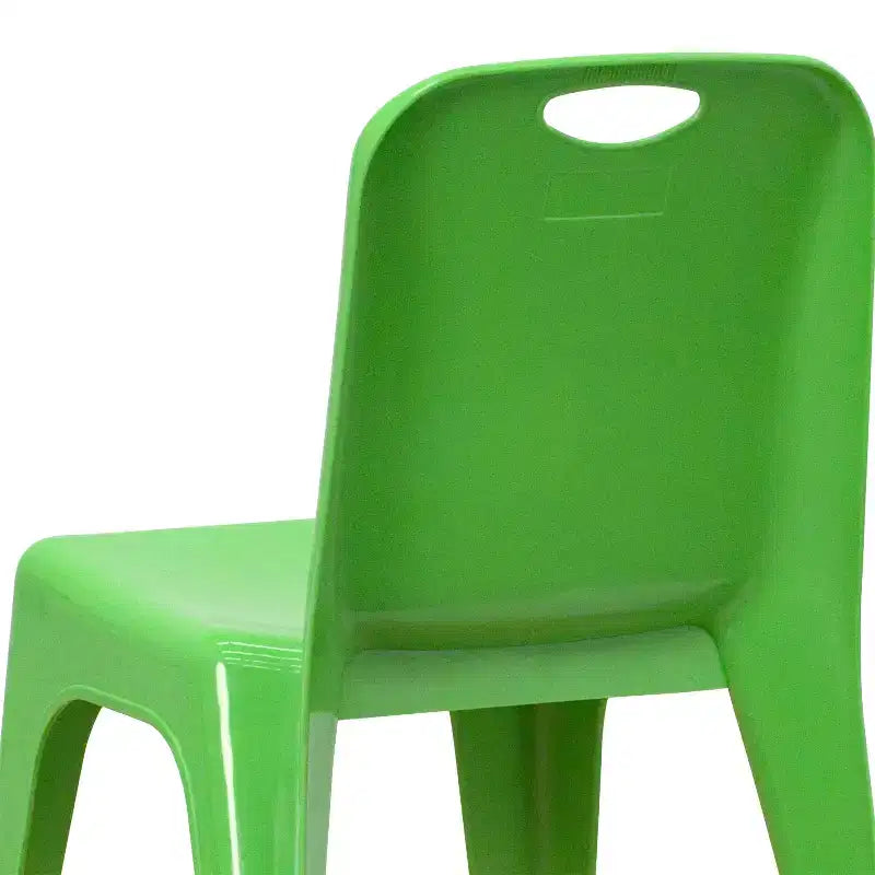 Emma and Oliver Lot de 4 chaises d'école en plastique empilables avec poignée de transport et hauteur d'assise de 27,9 cm