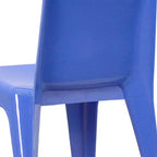 Emma and Oliver Lot de 4 chaises d'école en plastique empilables avec poignée de transport et hauteur d'assise de 27,9 cm