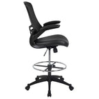Chaise de dessinateur ergonomique Emma and Oliver Mid-Back Mesh avec repose-pieds et accoudoirs relevables