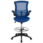 Chaise de dessinateur ergonomique Emma and Oliver Mid-Back Mesh avec repose-pieds et accoudoirs relevables