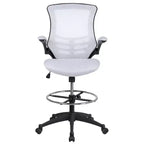 Chaise de dessinateur ergonomique Emma and Oliver Mid-Back Mesh avec repose-pieds et accoudoirs relevables