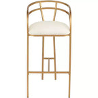 Tabouret de bar Tanner en métal doré 55 Downing Street, 76 cm de haut, coussin en tissu blanc moderne rembourré avec dossier bas et repose-pieds, pour comptoir de cuisine