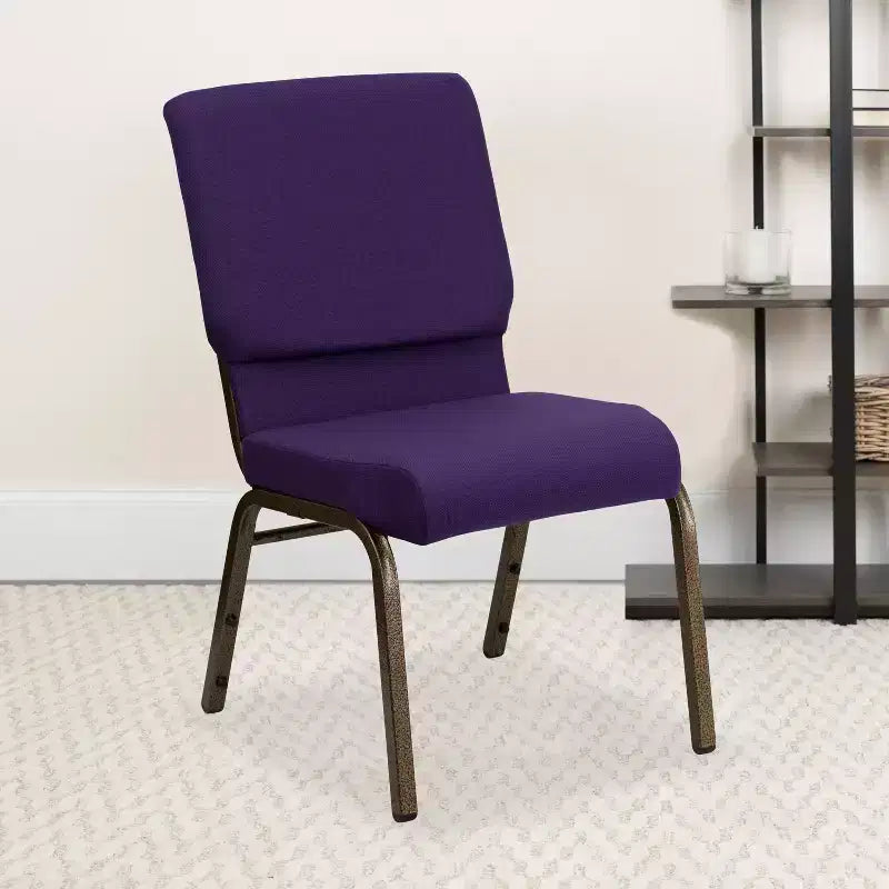 Chaise d'auditorium empilable Emma et Oliver avec 19 sièges – Tissu violet royal/cadre à nervures dorées