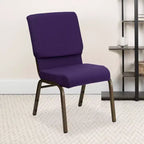 Chaise d'auditorium empilable Emma et Oliver avec 19 sièges – Tissu violet royal/cadre à nervures dorées